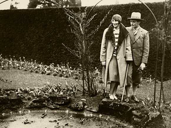 Forlovelsen ble kunngjort 14. januar 1929 og 21. mars sto bryllupet. Foto: Det kongelige hoffs fotoarkiv.